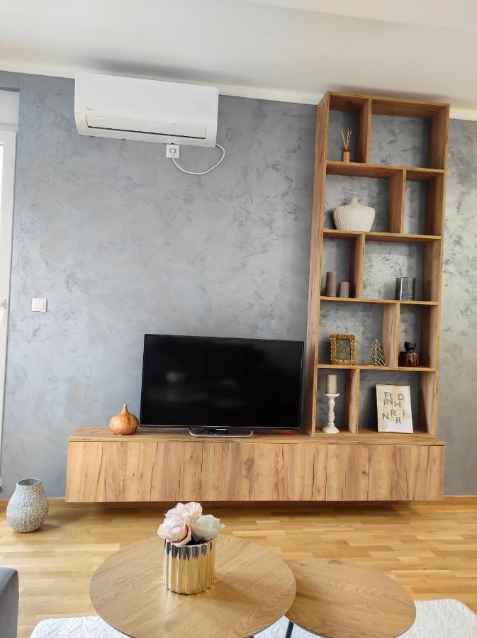 Apartman Milla Lux Novi Sad Exteriör bild